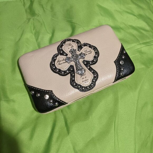 tan cross wallet - Picture 3 of 7